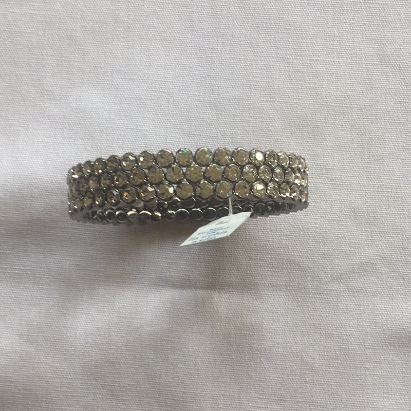 Nwt Lia Sophia Bling Bracelet 18$